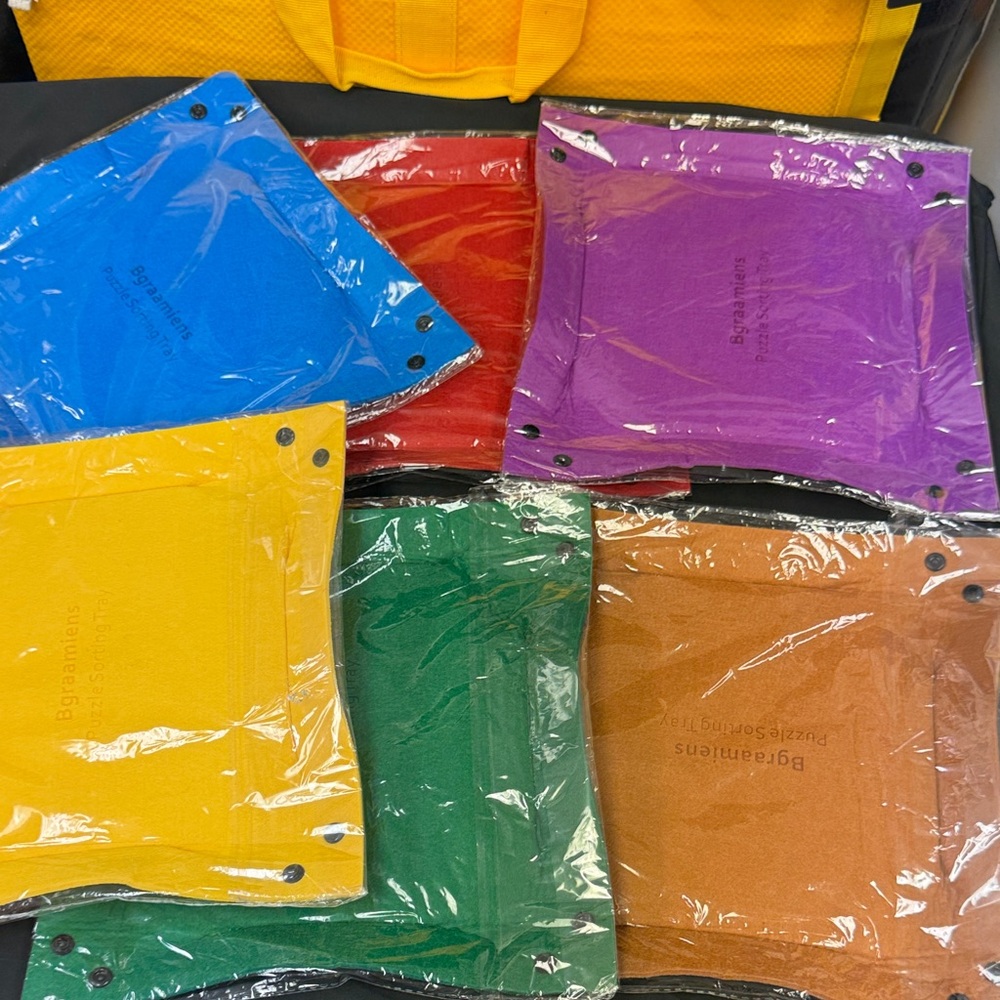 Six Piece Bgraamiens Felt Puzzle Sorting Trays yellow green brown red blue purp
